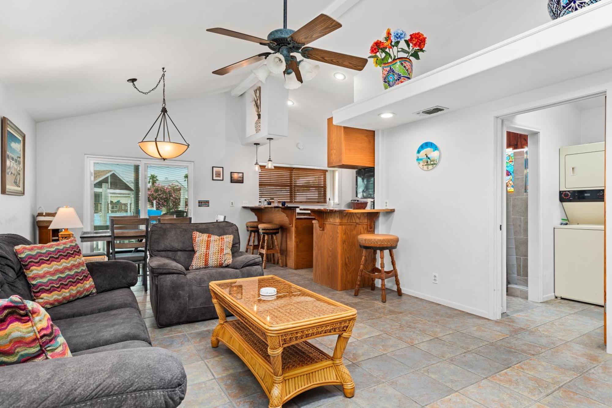 Clam Circle Retreat On The Laguna- Liv Port Isabel